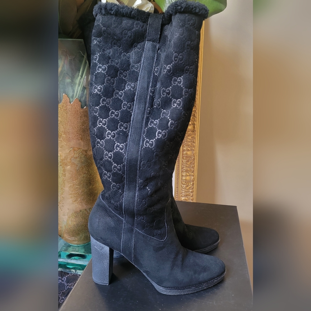 Gucci Suede Monogram Black Shearling Lined Tall High Heel Women's Boots 9.5 - Picture 11 of 11